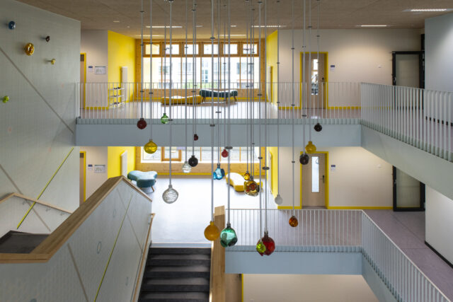 Zu den Sternen, Jorn Ebner, Kunst am Bau Grundschule am Nordhafen, Foto: Holger Herschel, 2022