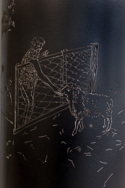 Gott Miau Miau Avatar Mutter von Jelena Fuzinato, Kunst am Bau Zille Haus, Foto: Holger Herschel, 2022