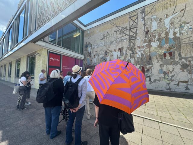Aus dem Leben der Völker der Sowjetunion von Bert Heller_Café Moskau_MKB-Tour am 06.06.26 Foto estherkrug.coach