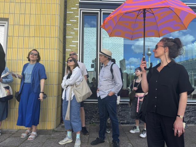 MKB-Tour rund um den Alexanderplatz am 06.06.26 Foto estherkruk.coach